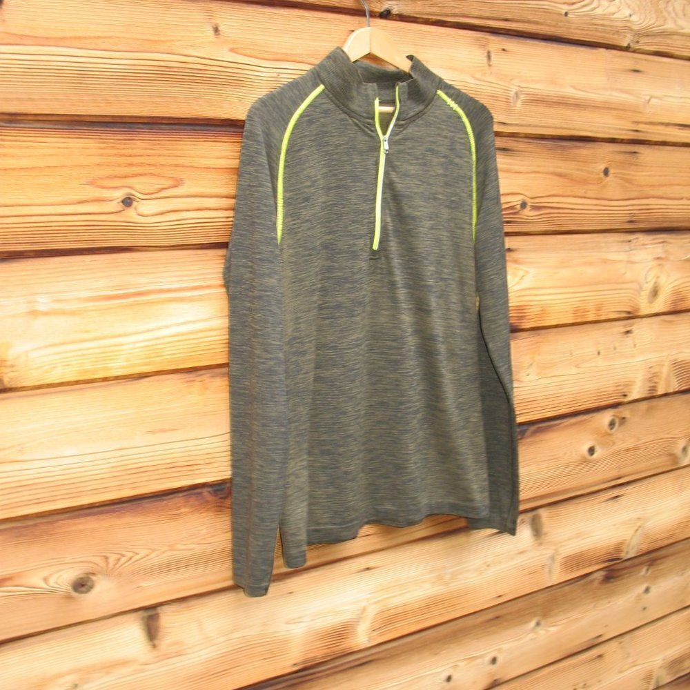 Metal Tech Vent Half Zip Pullover Top - Picture 2 of 8
